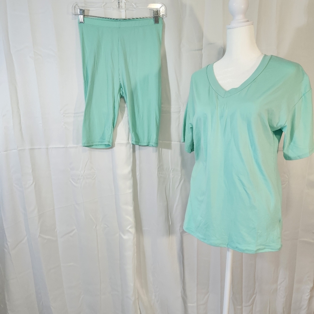 Love J Set Biker Shorts With Top